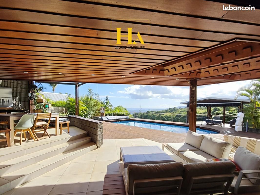 Maison 5 pièces 143 m² · à Saint-Paul · 143 m² · 997 000 €