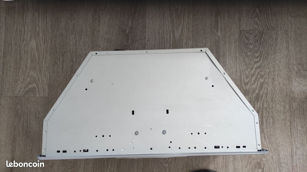 Hotte de cuisine neuve Electrolux LFG525S (image 2)