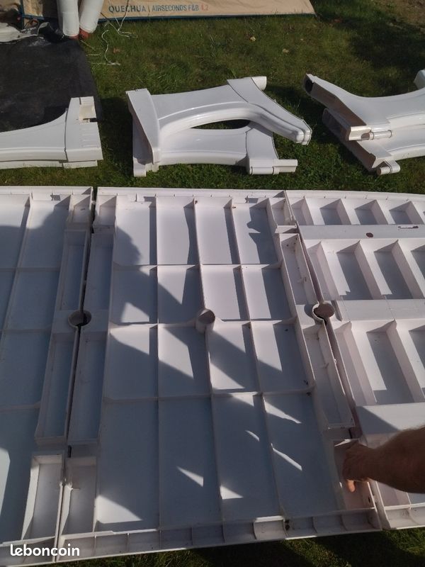 Table blanche de jardin (image 4)