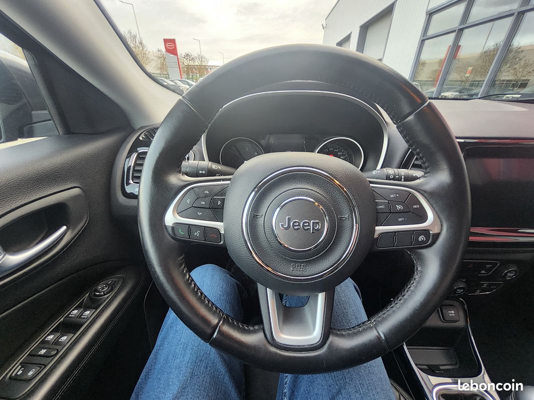JEEP COMPASS 1.6 I MultiJet II 120 ch BVM6 Brooklyn Edition (image 17)