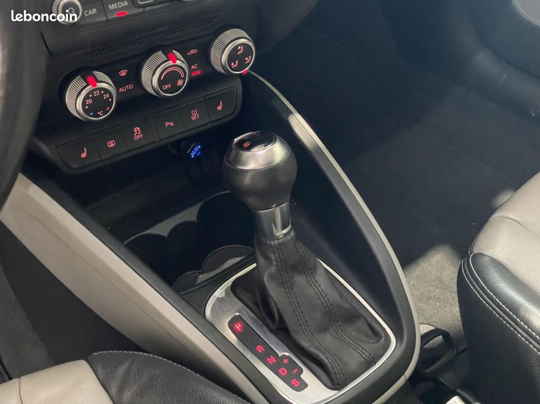 AUDI A1 1.4 TFSI - 122 - BV S-tronic - Start/Stop BERLINE Ambition Luxe PHASE 1 (image 15)