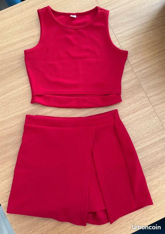 Ensemble Shein 12-13 ans jupe short et haut Vêtements
