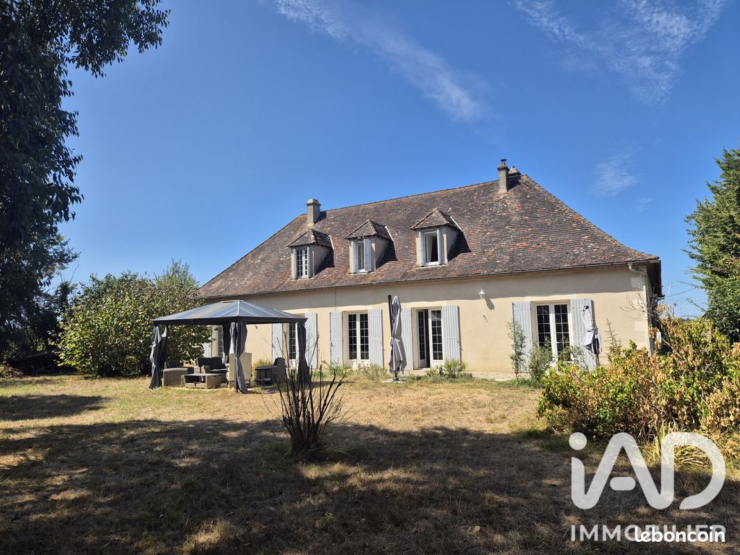 Maison 9 pièces 287 m² · à Gardonne · 287 m² · 358 000 €