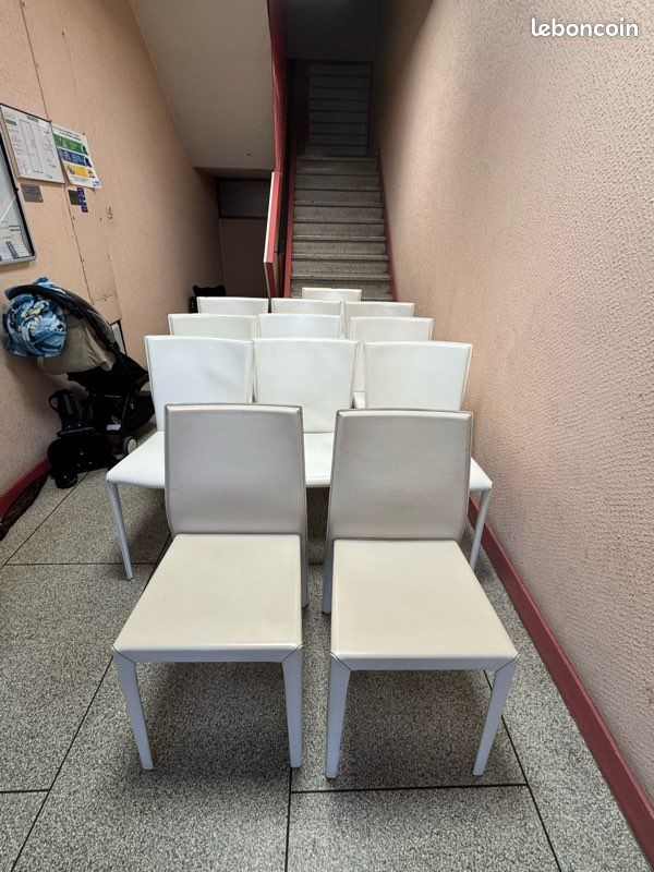12 chaises cattalan italia beige (image 1)