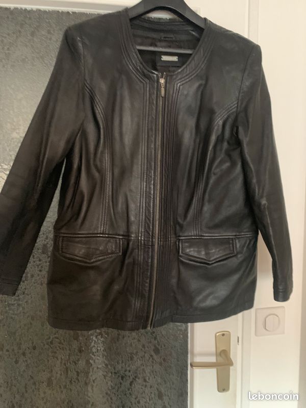Veste Tailly Wejl taille S (D'occasion) à Lausanne pour CHF 27 - avec Veste Tailly Wejl taille S (D'occasion) à Lausanne pour CHF 27 - avec