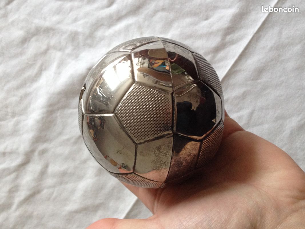 Tirelire ballon de foot vintage (image 2)