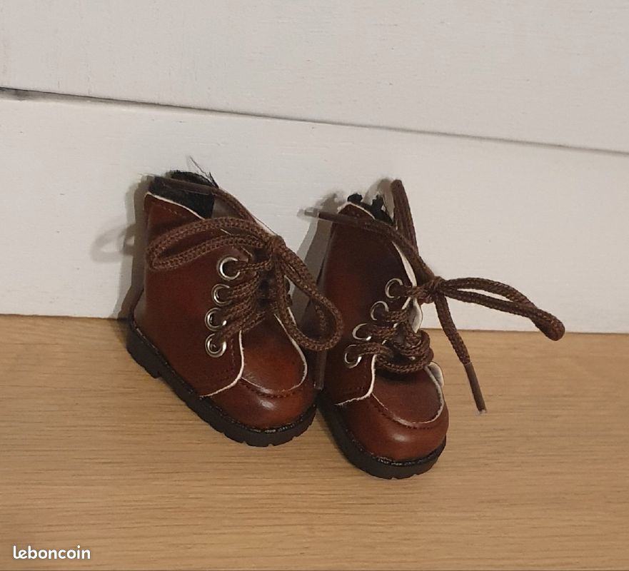Chaussures poupees Corolle, Paola reina ou autres simili cuir marron (image 1)
