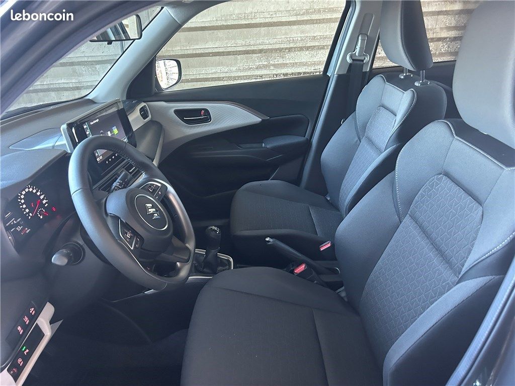 Suzuki Swift IV 1.2 DUALJET HYBRID Pack (image 12)
