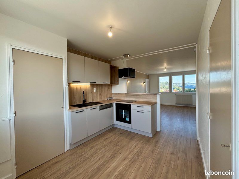 Appartement 4 pièces 67 m² · à Besançon · 67 m² · 920 €