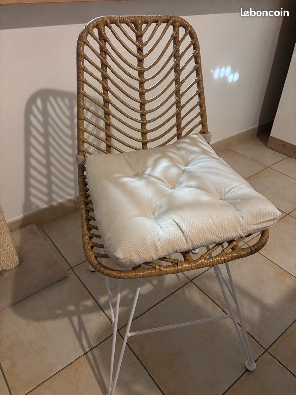 Chaises (image 1)