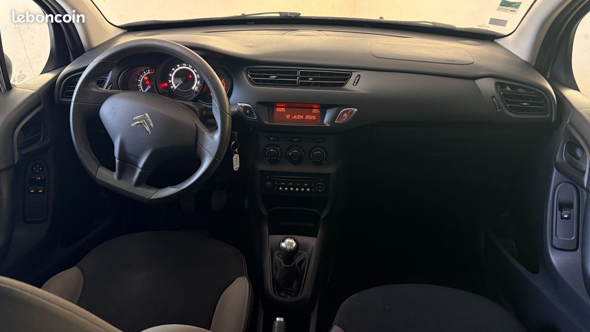 Citroën C3 Confort Business A 31.000 KM (image 6)