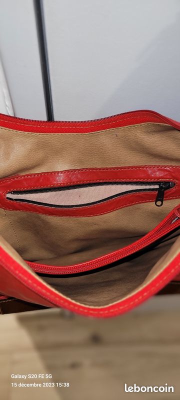 SAC à MAIN rouge (image 3)