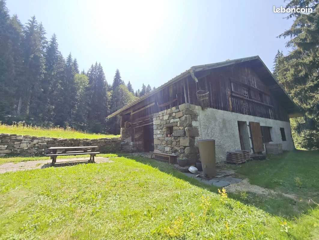 Maison 5 pièces 117 m² · à Morillon · 117 m² · 450 000 €