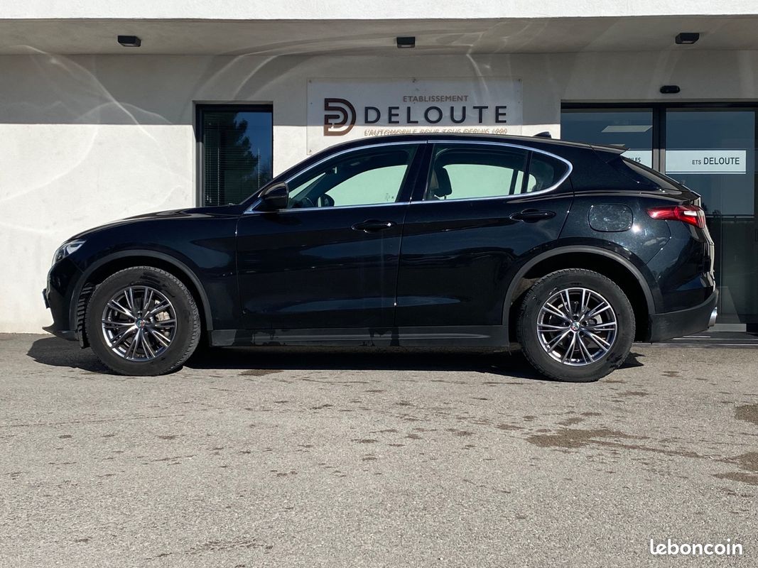 Alfa Romeo STELVIO Lusso Q4 (image 6)