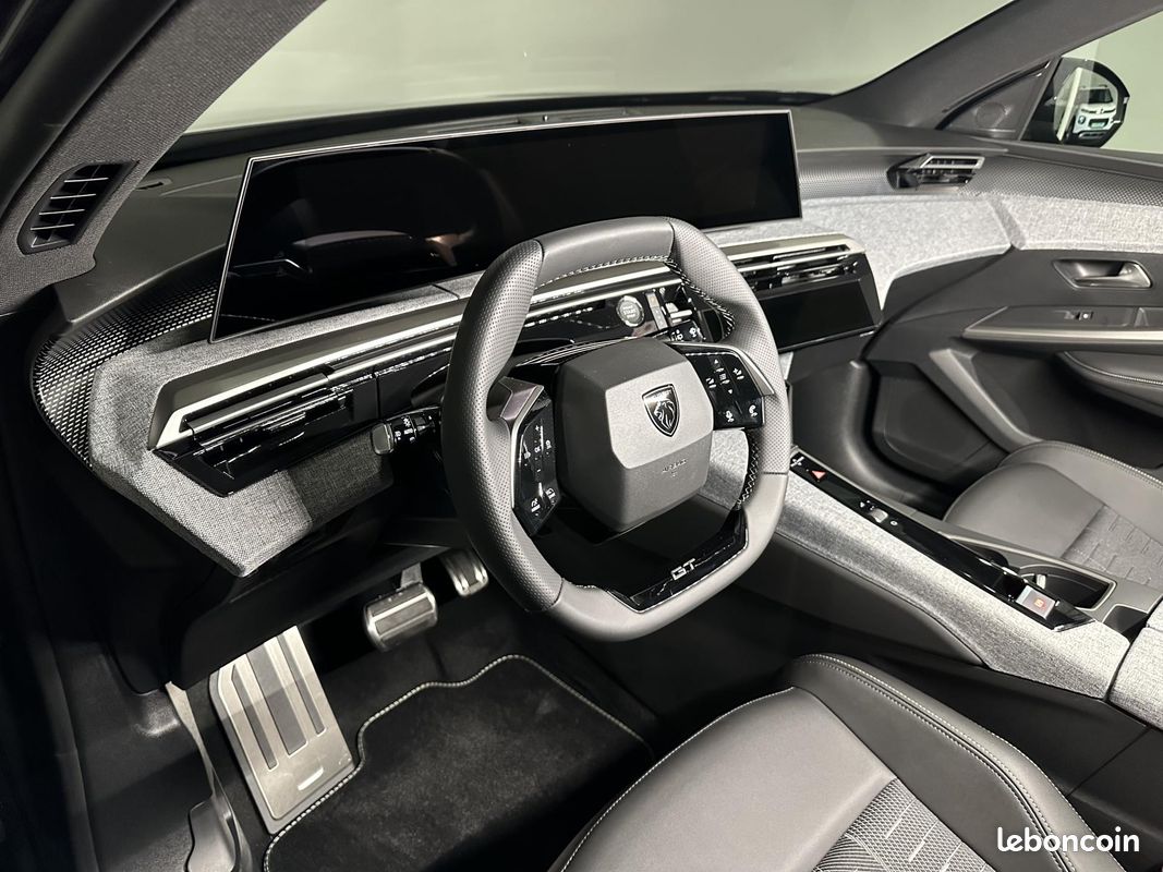 PEUGEOT 5008 1.2i Hybrid 145 e-DCS6 GT 360 7PL (image 12)
