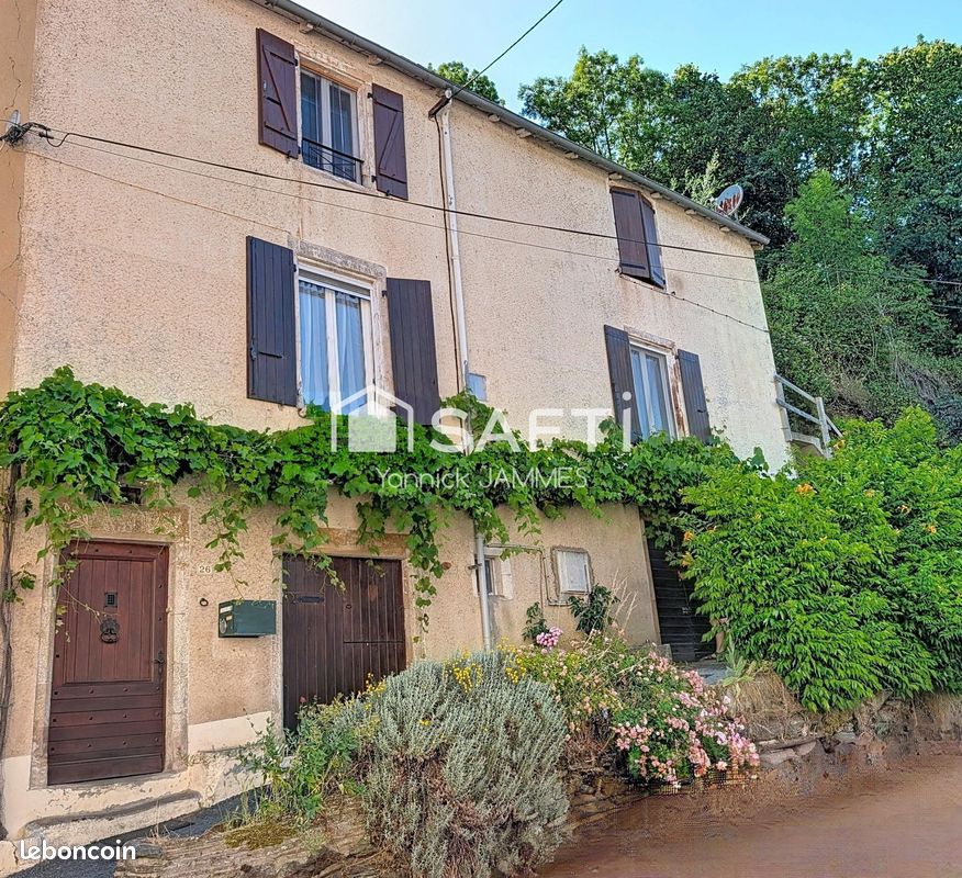 Maison 4 pièces 124 m² · à Saint-Sernin-sur-Rance · 124 m² · 69 000 €