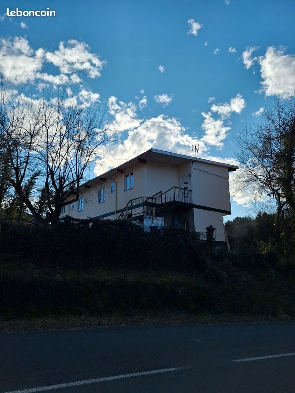 Location vacances a Vouglans dans le jura (image 1)