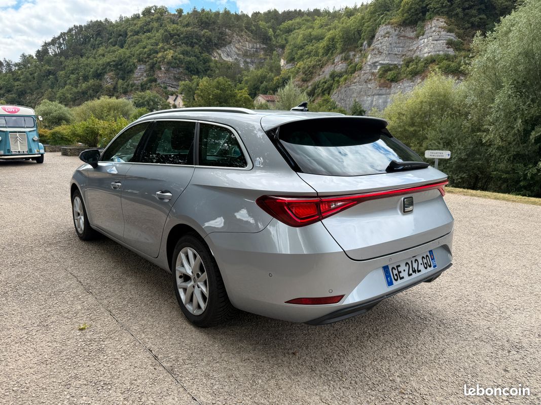 Seat LEON ST Sportstourer 1.0 E TSI 110 CH Style BUSINESS DSG7 (image 2)
