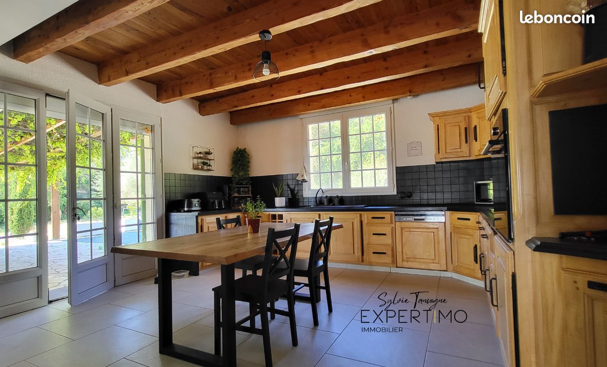 Propriété 7 pièces 283 m² (image 5)