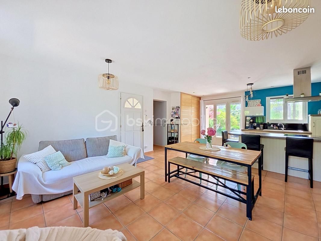 Maison 4 pièces 101 m² · à La Crau · 101 m² · 449 000 €