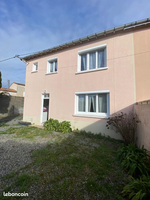 Maison 5 pièces 85 m² · à Niort · 85 m² · 795 €