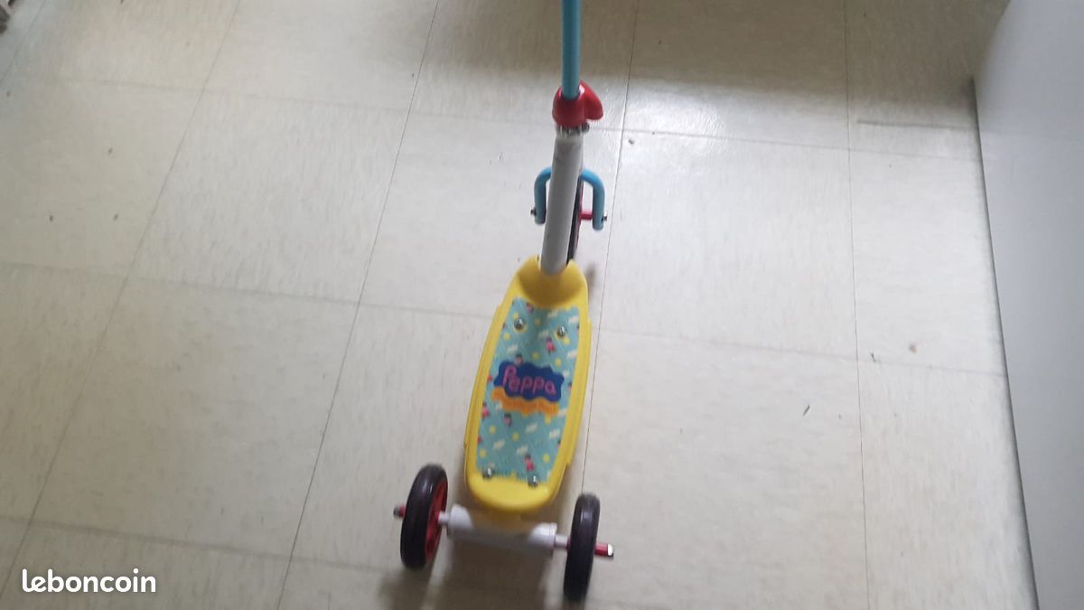 Vélo, trottinette et moto pour enfant (image 9)