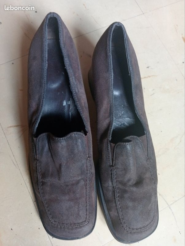Escarpins Noirs Mark & Spencer - Taille 5 UK - Talons Hauts 7.6-10 Cm - Neuf Sans Boîte