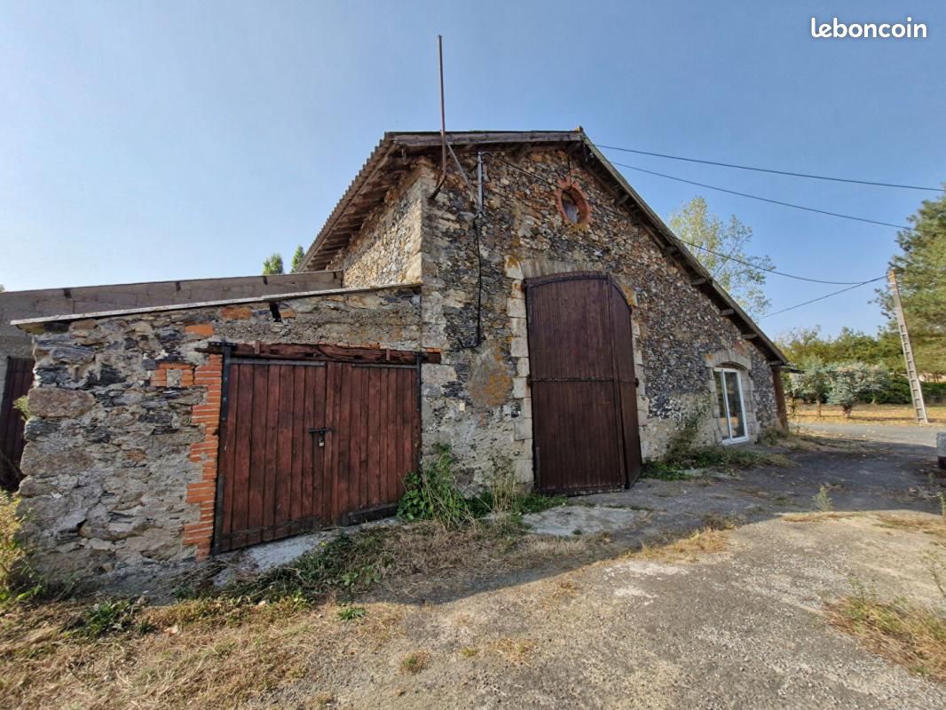 Maison 3 pièces 440 m² (image 1)