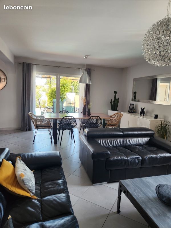 Maison 5 pièces 114 m² · à Rochefort-du-Gard · 114 m² · 369 500 €