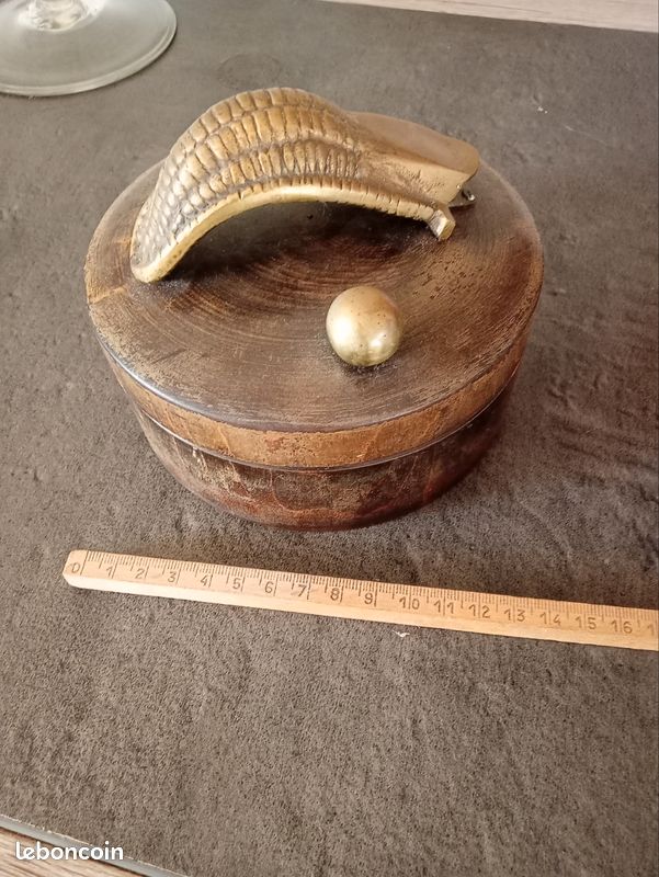 Pièce Onan McGraw-Edison 160-0258 – Boîtier Et Couvercle D'entretoise (NOS)