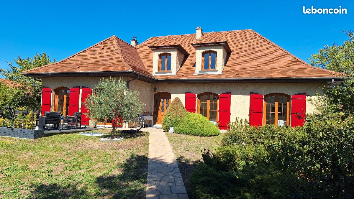 Maison 6 pièces 146 m² · à Cournon-d'Auvergne · 146 m² · 445 000 €