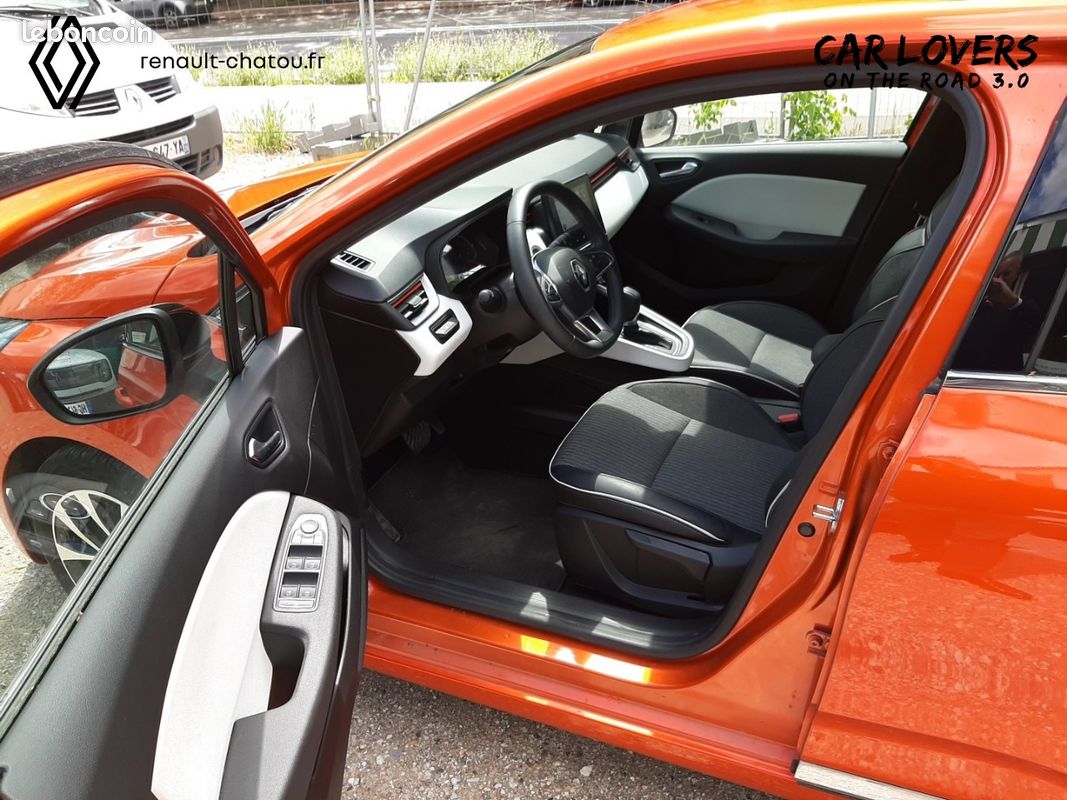 RENAULT Clio E-Tech hybride 145 Techno (image 17)