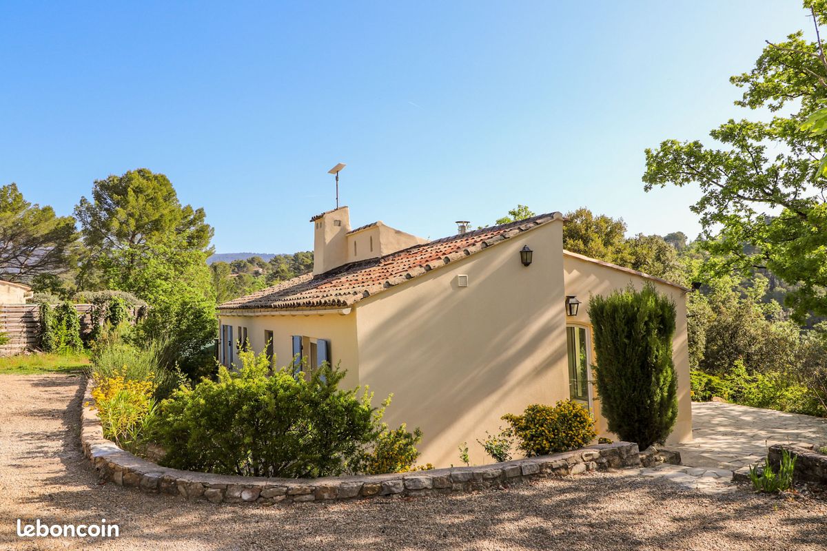 Maison 4 pièces 85 m² · à Flayosc · 85 m² · 348 000 €