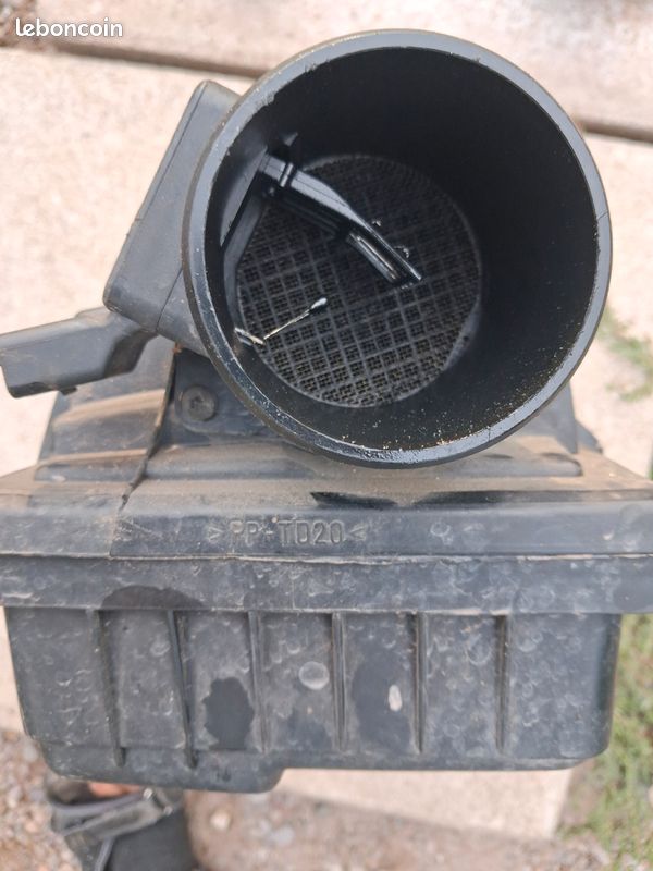 Filtre a aire peugeot expert hdi de 2000 (image 1)