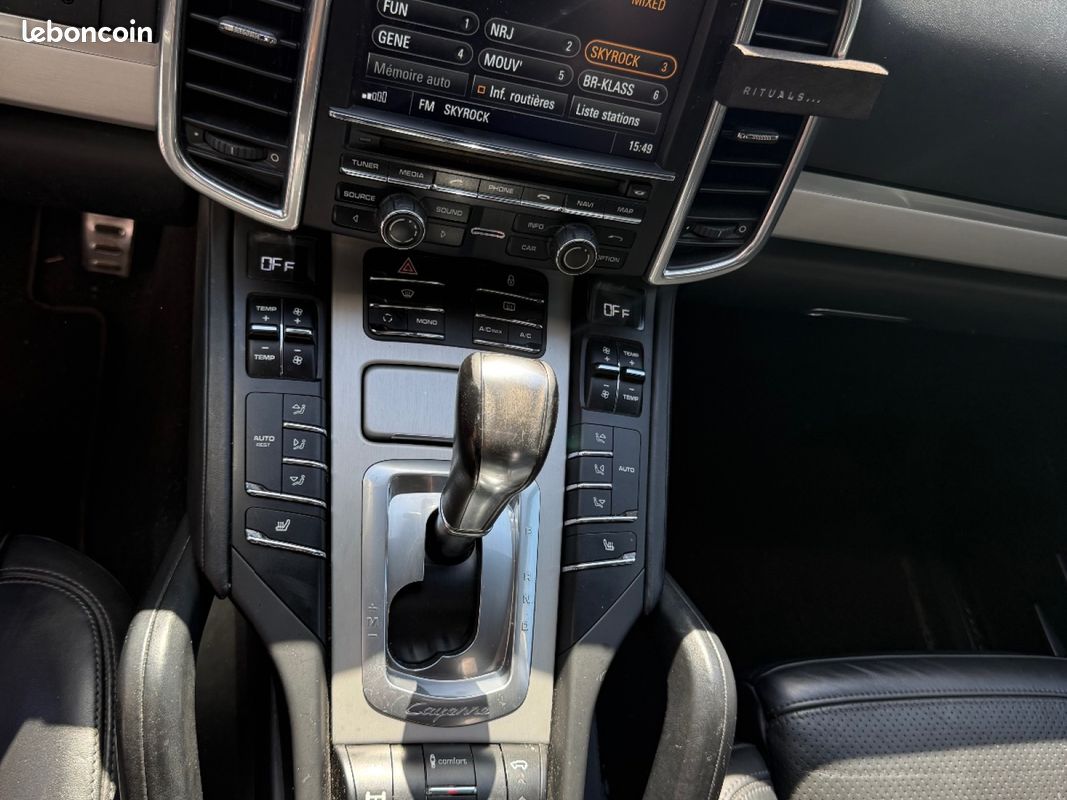 PORSCHE CAYENNE 4.8 V8 GTS Tiptronic S A (image 21)