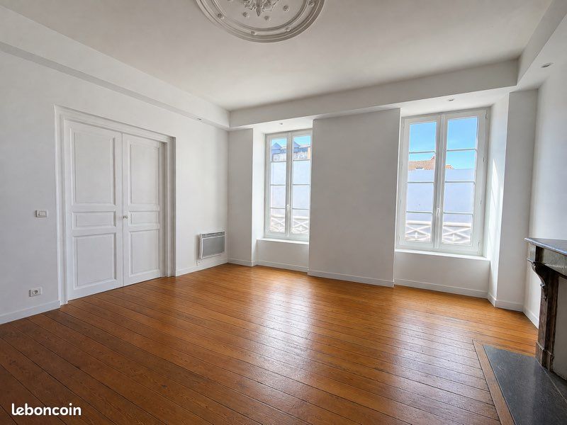 Appartement 5 pièces 117 m² · à Tarbes · 117 m² · 890 €/mois