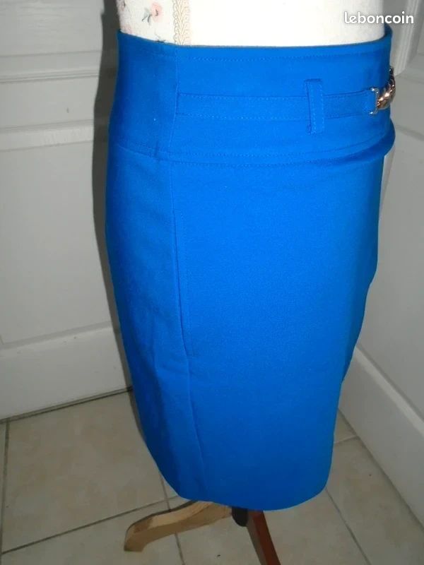 Jupe LuLaRoe Cassie Taille XS – Bleu Uni – Neuve Avec étiquettes – Coupe Crayon