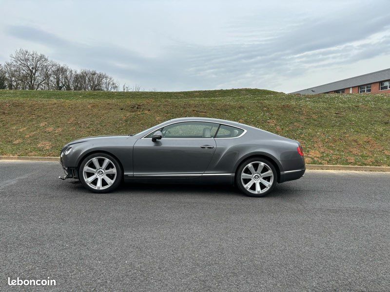 Bentley Continental GT 6.0L W12 575ch 2012 endommagé (image 2)