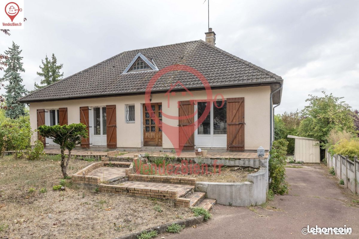 Maison 6 pièces 126 m² · à Bourges · 126 m² · 147 000 €