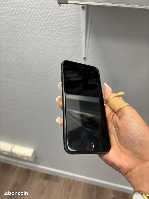 IPhone 8 (image 3)