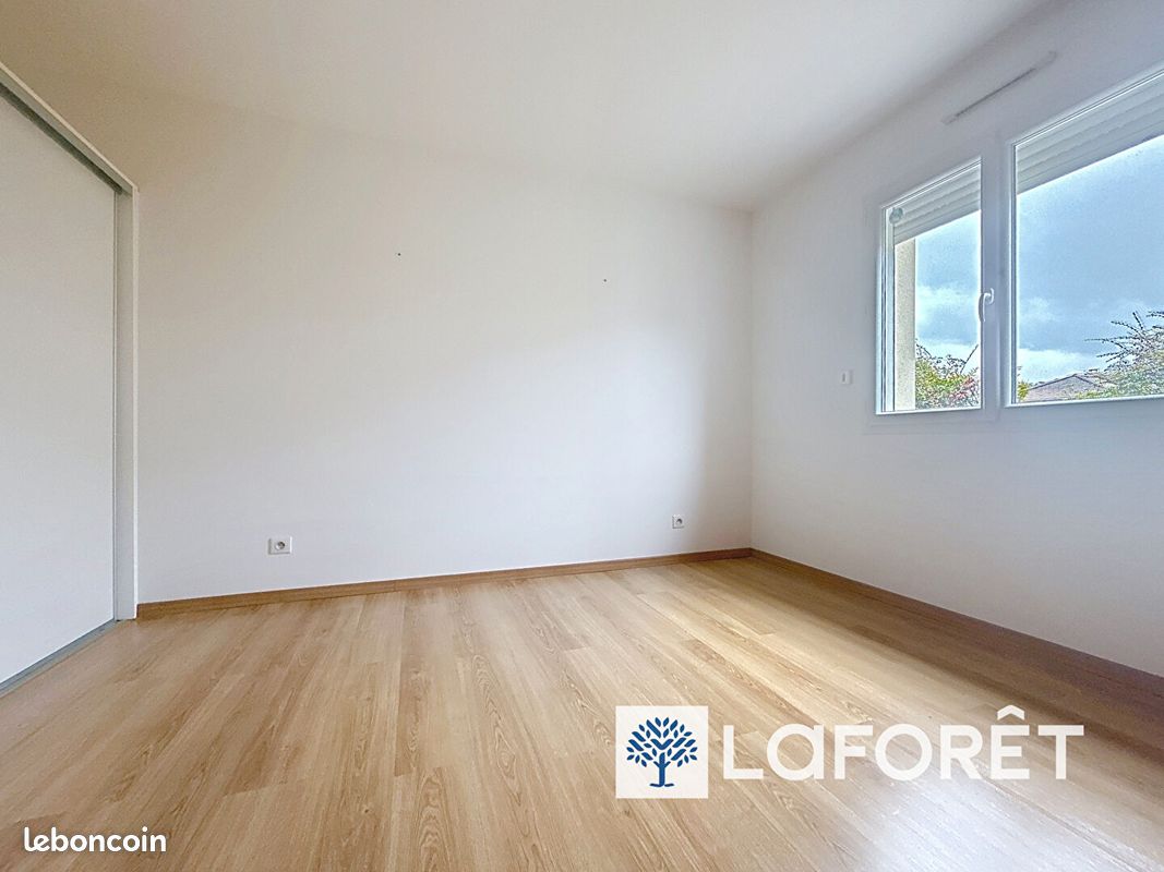 Maison a louer - 5 pièce(s) - 129 m2 - Surfyn