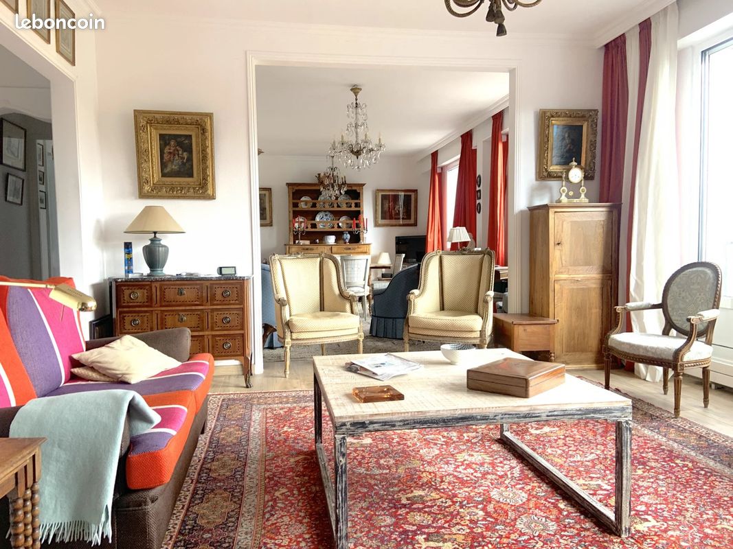 Appartement 2 pièces 79 m² · à Tourcoing · 79 m² · 179 000 €