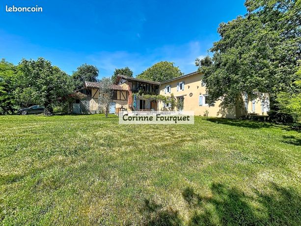 Maison 10 pièces 245 m²