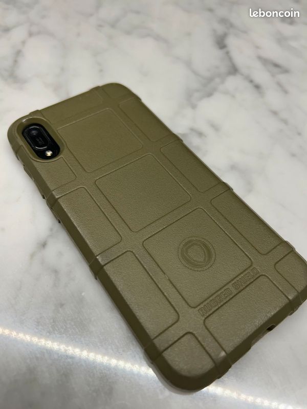 Téléphone mobile HUAWEI Y6 2019 + coque RUGGED SHIELD kaki (image 4)