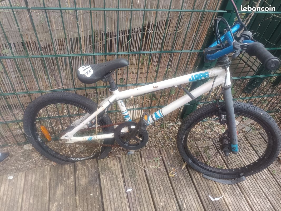 Vélo BMX (image 1)