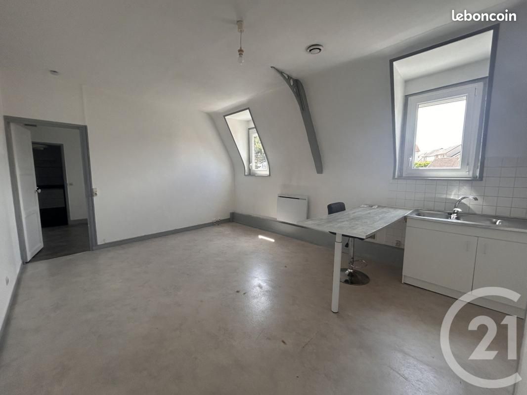 Appartement 2 pièces 37 m² · à Lisieux · 37 m² · 400 €