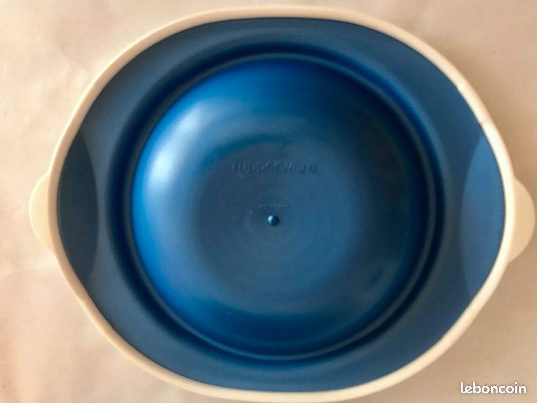 Neuf dans emballage - Cocotte Ultra Plus ronde, 2 litres, pour cuisson four traditionnel ET micro ondes ET congélation, + notice + livret de recette + couvercle de conservation, Tupperware (image 6)