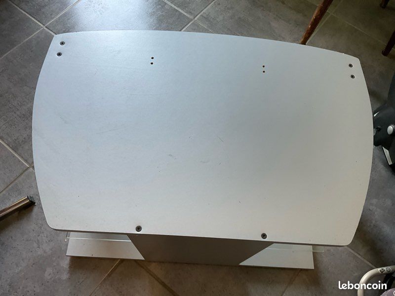 Meuble télé ou autre fonction. Hauteur 45cm. Largeur 48cm. Longueur 72 cm. Plateau verre démontable (image 3)