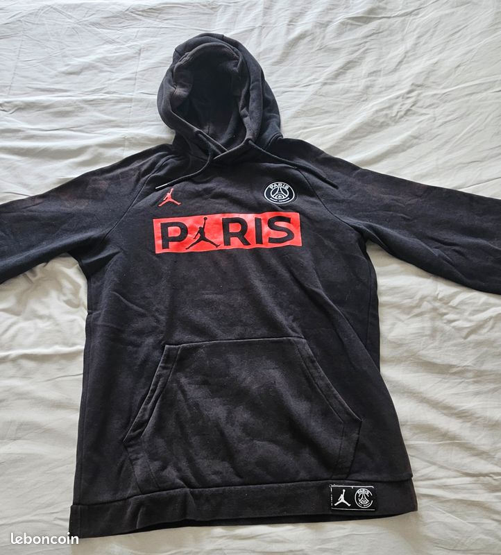 Sweat PSG JORDAN taille L noir et rouge Paiement LBC et livraison