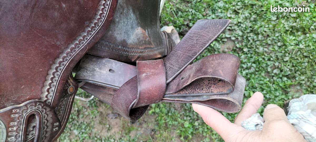Garde-boue De Selle Western Enfant Vintage (Années 1940-1950) - Cuir Usiné, Rivets Laiton
